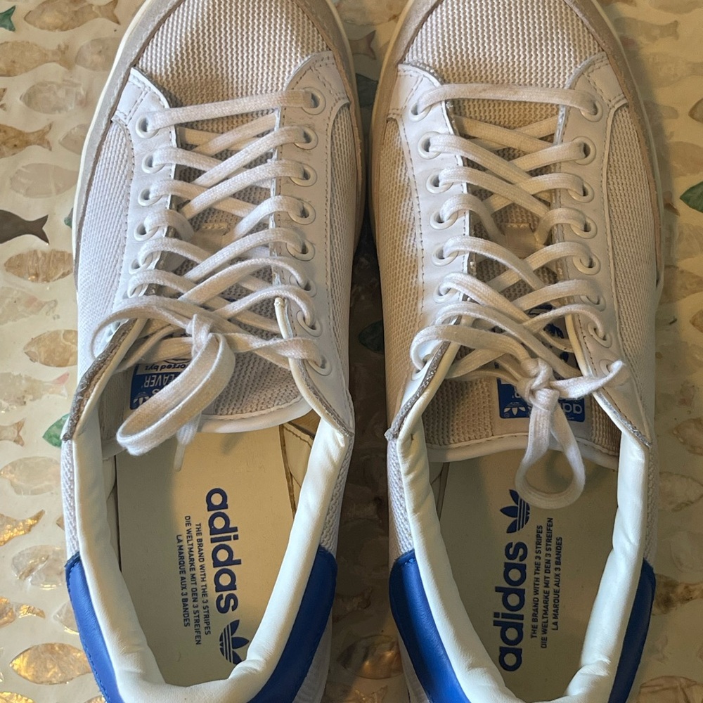 Men’s Adidas Sneaker